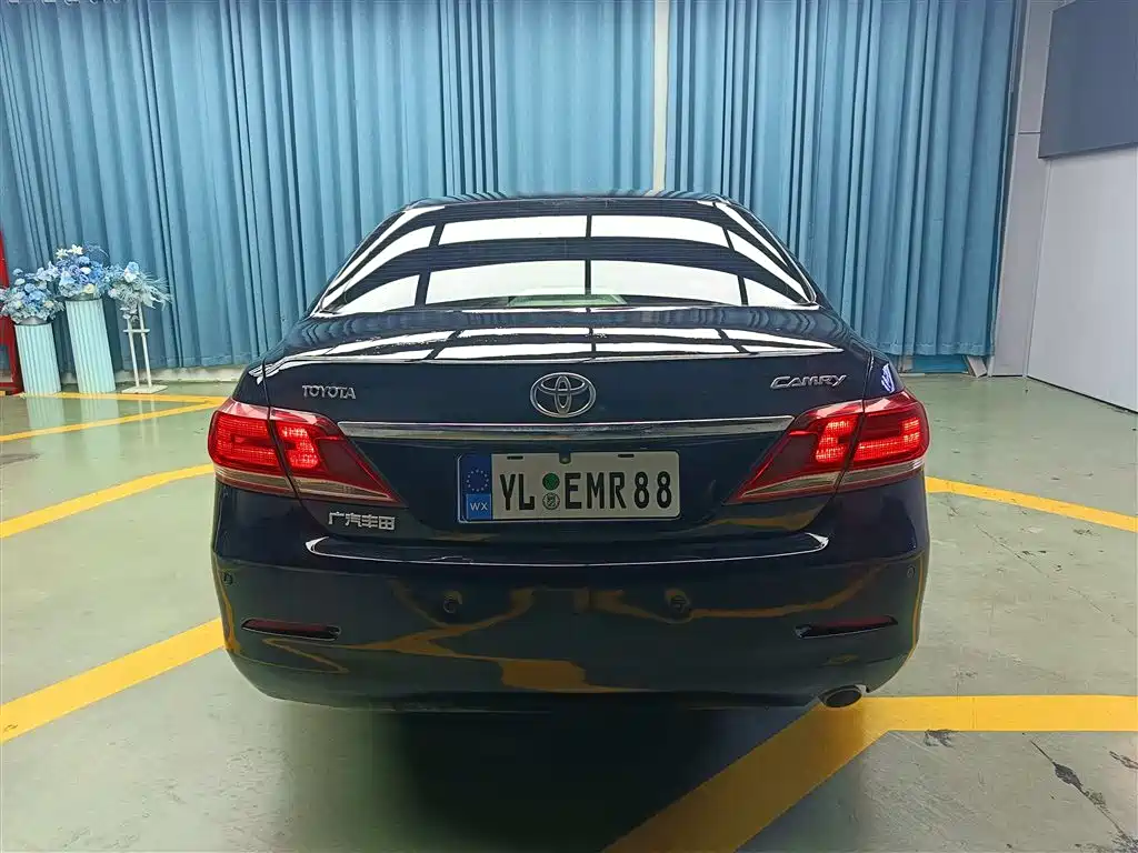 Toyota Camry 2010 240G Luxury Edition фото 8