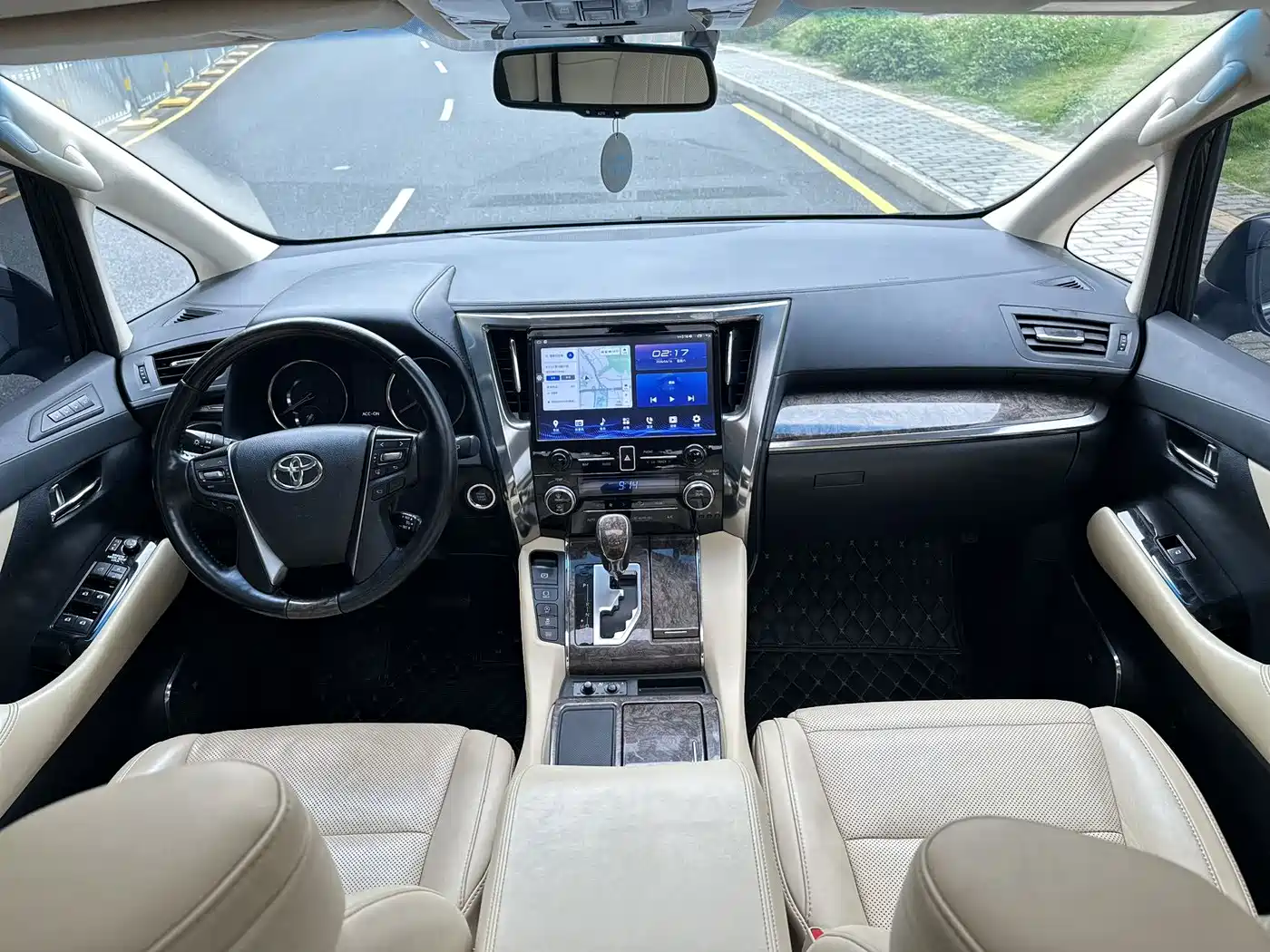 Toyota Alphard 2018 Facelift 3.5L Premium Edition фото 6