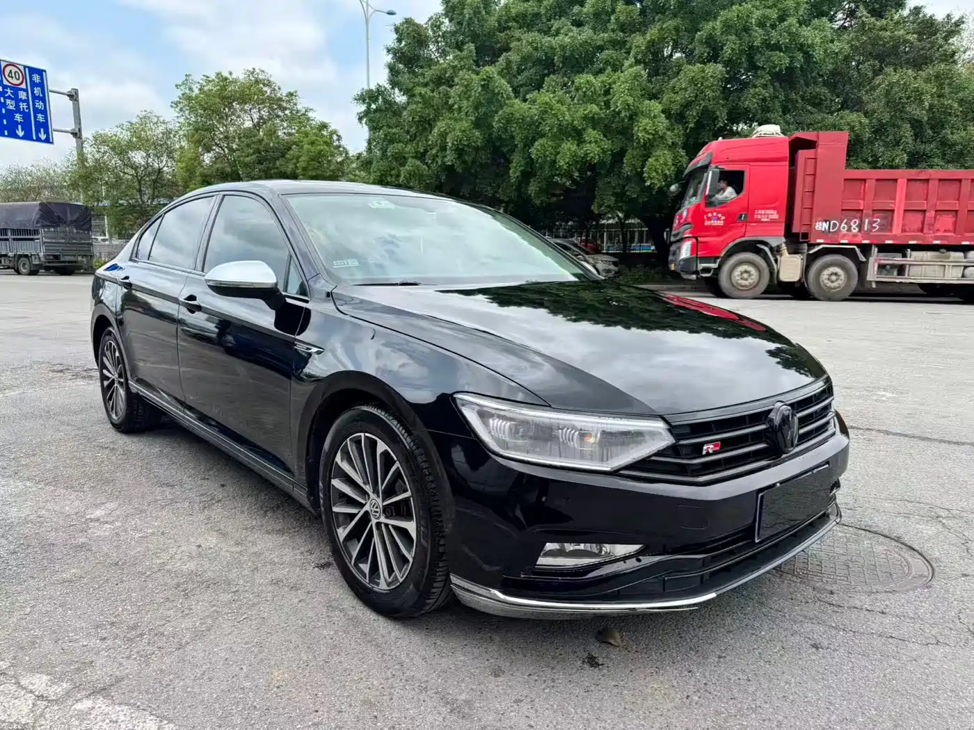 Volkswagen Magotan 2020 330TSI DSG Luxury фото 3