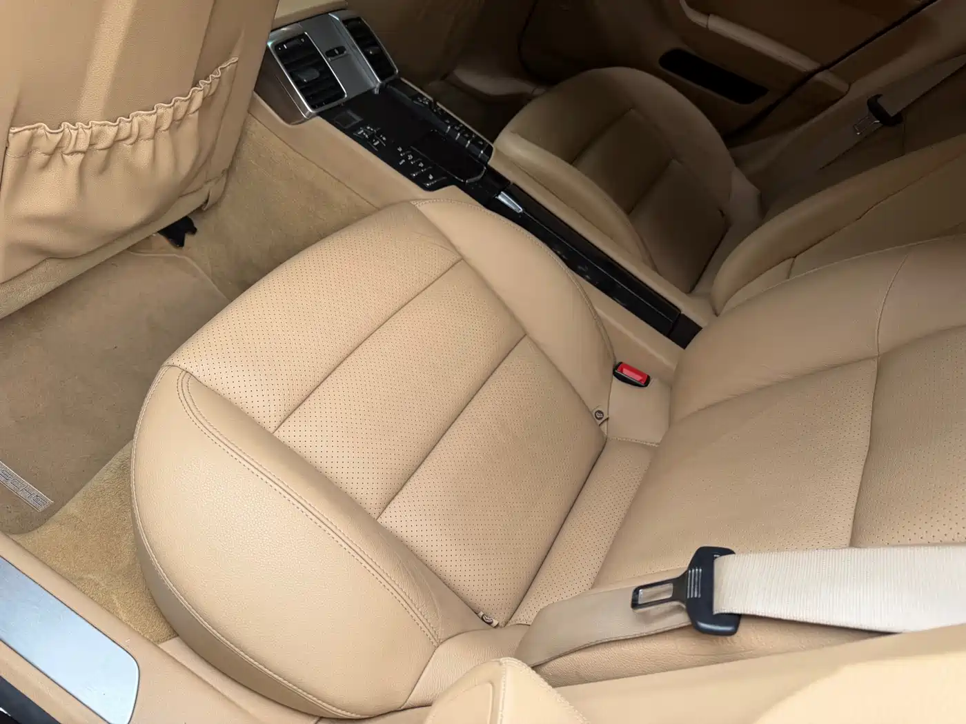 Porsche Panamera 2014 Panamera 3.0T фото 16