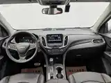Фото 23 - Chevrolet Equinox