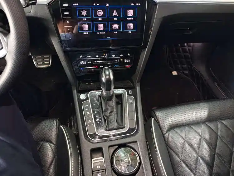 Volkswagen Magotan GTE Plug-in Hybrid 2022 GTE Luxury фото 8