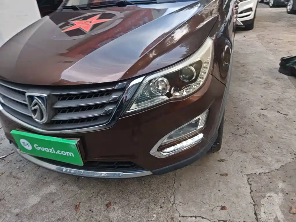 Baojun 560 2015 2015 1.8L Manual Elite