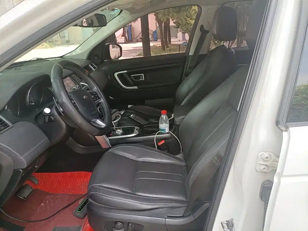 Land Rover Discovery Sport 2016 2.0T HSE фото 15