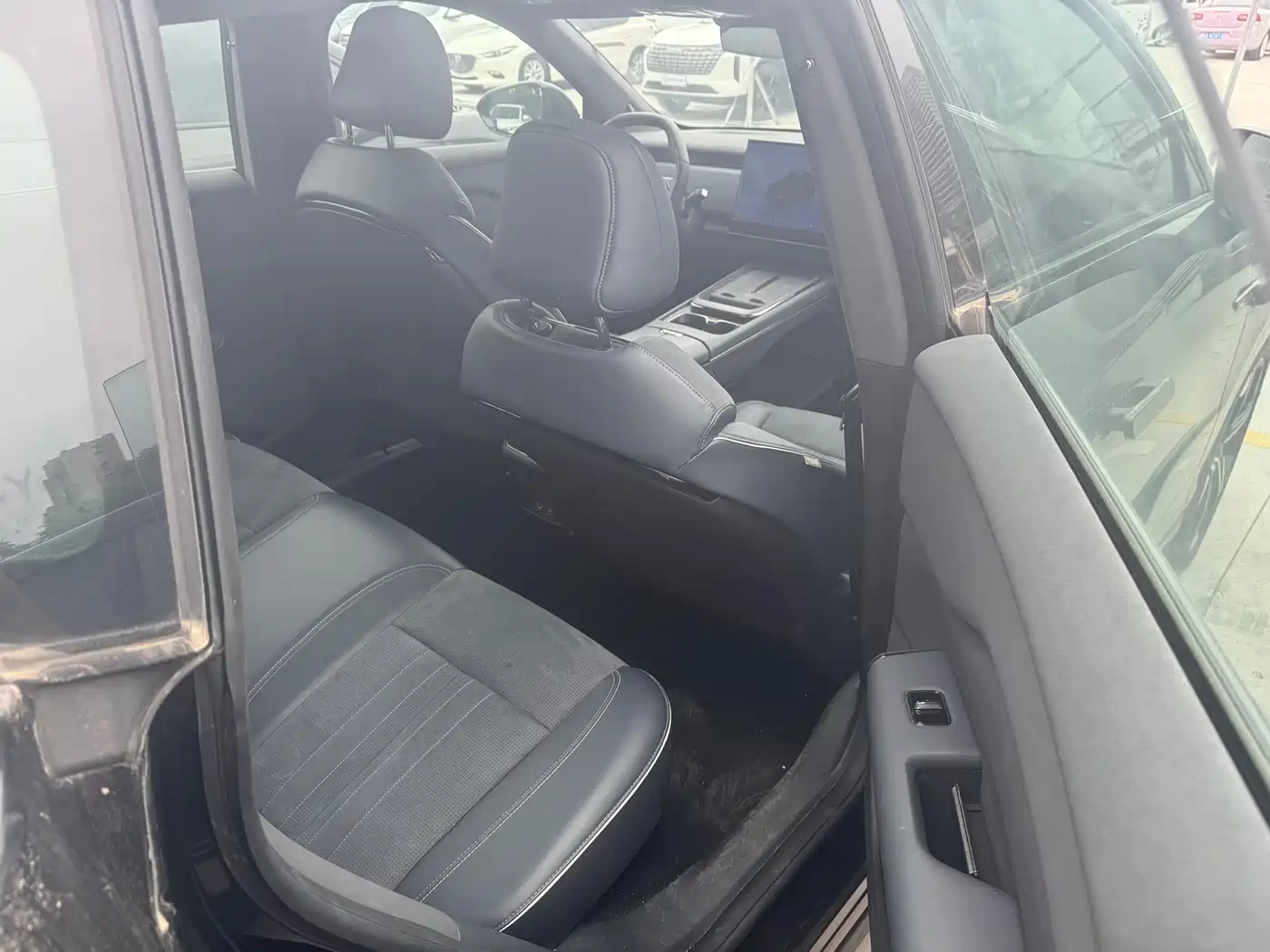Voyah Auto Voyah Zhiyin 2024 Long Range Super Charging Edition фото 7