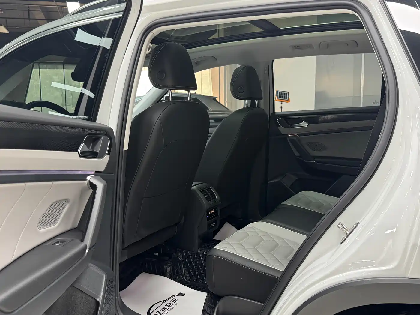 Volkswagen Tayron 2023 280TSI 2WD Luxury Plus Advanced Edition фото 11