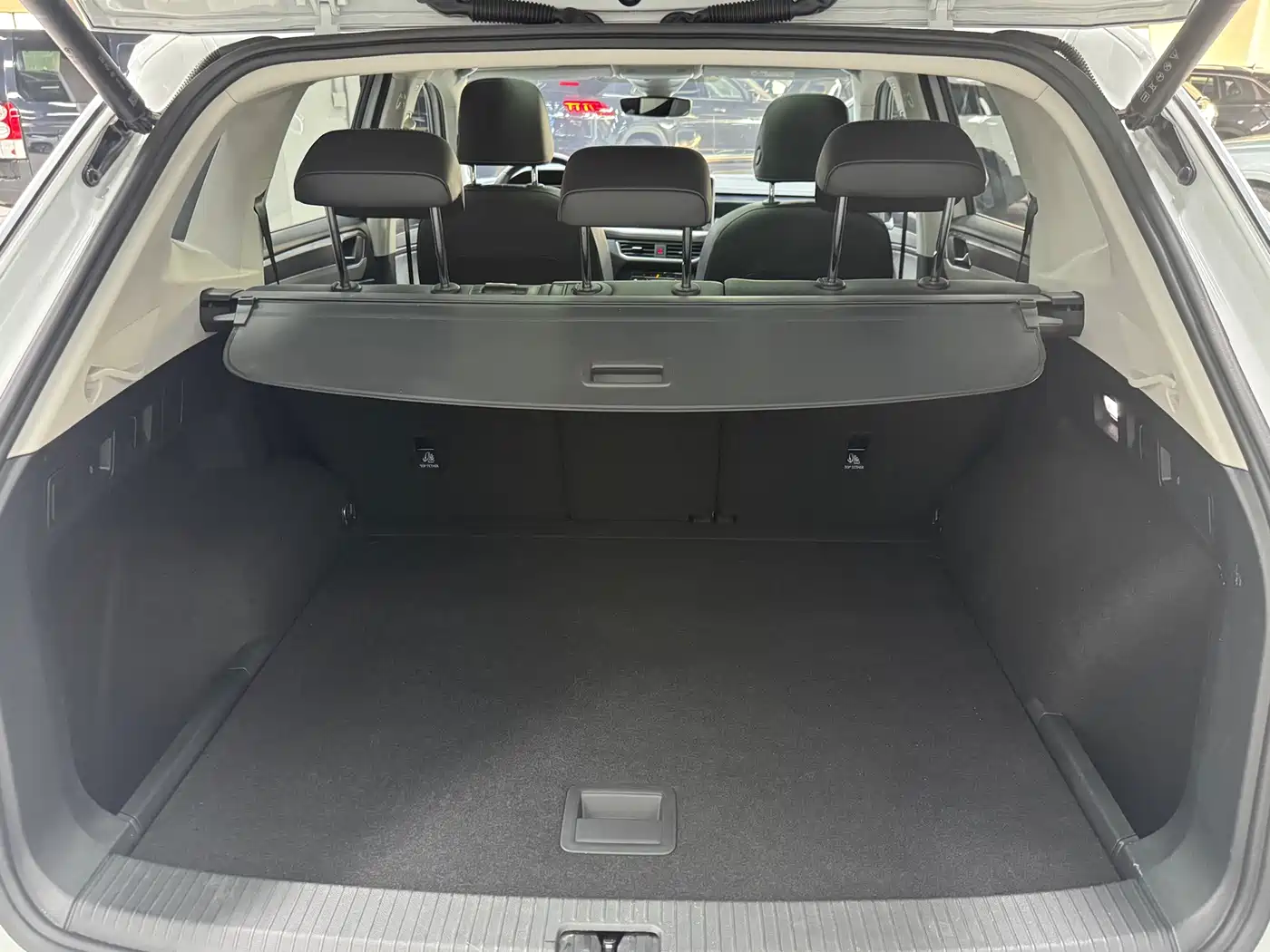 Volkswagen Tayron 2023 280TSI 2WD Luxury Plus Advanced Edition фото 15