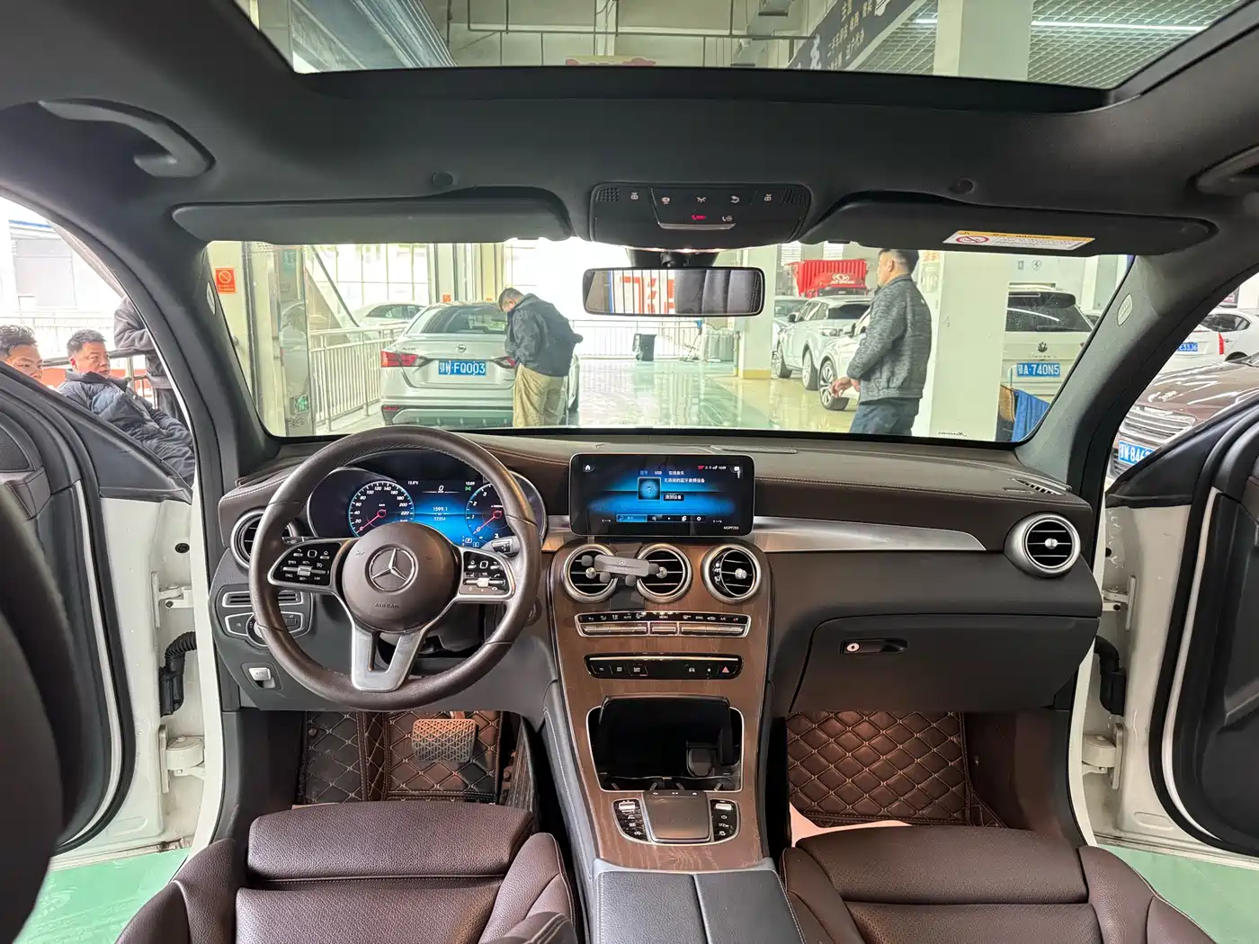 Mercedes-Benz GLC 2020 Facelift GLC 260 L 4MATIC Luxury фото 8