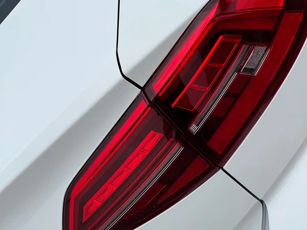 Volkswagen Lamando 2019 280TSI DSG Comfort Edition China VI фото 17