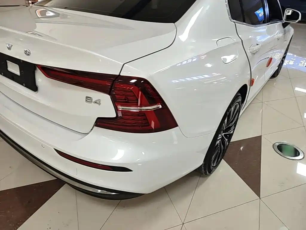 Volvo S60 2023 2023 B4 Smart Vision Luxury Edition