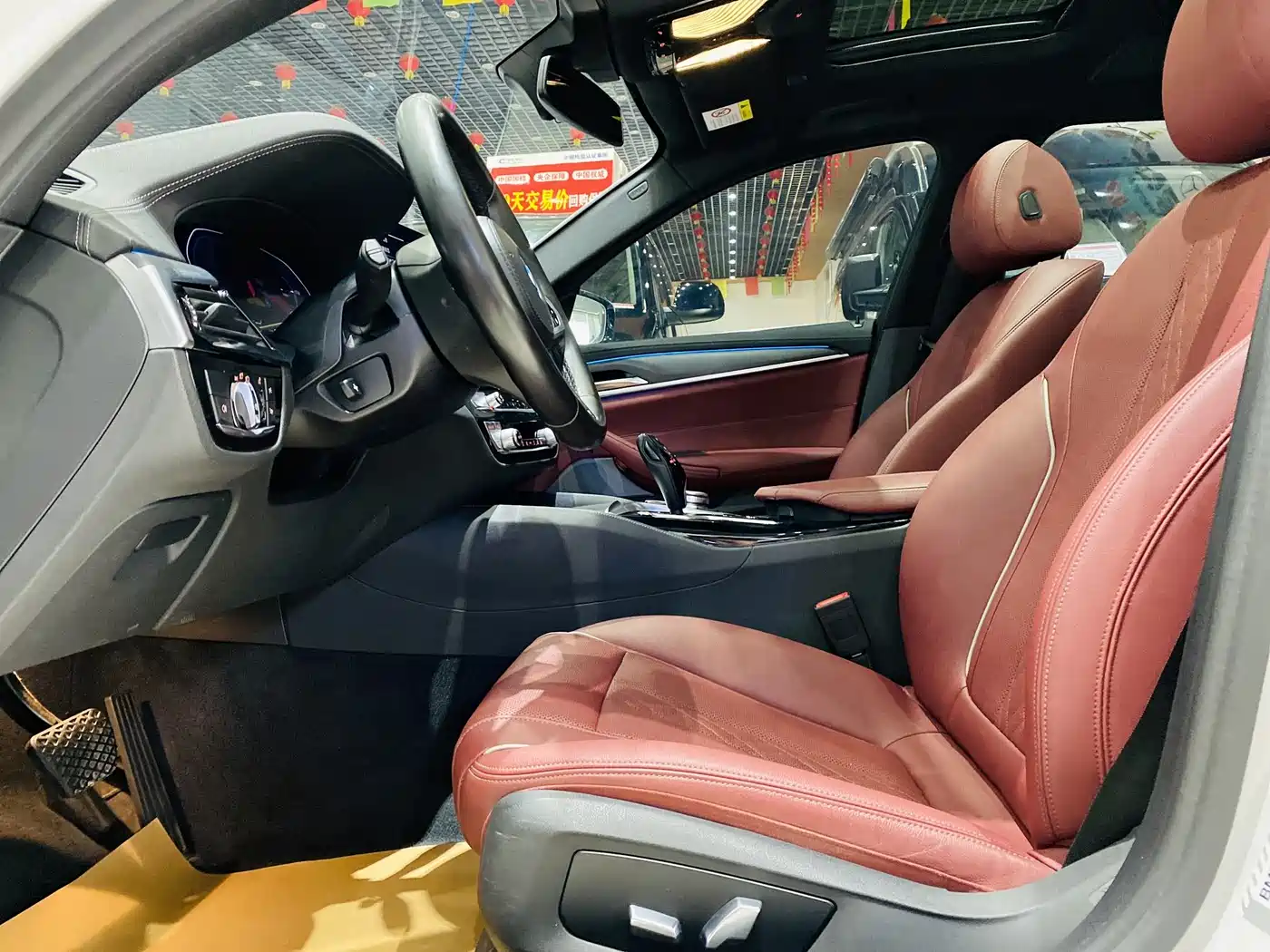 BMW 5 Series New Energy 2021 535Le M Sport Package фото 11