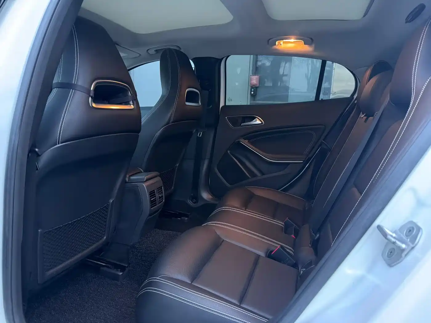 Mercedes-Benz GLA 2016 GLA 200 Dynamic фото 9