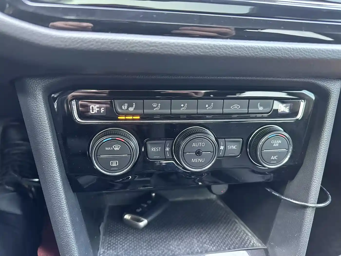 Volkswagen Tiguan L 2019 330TSI Auto 2WD Smart Luxury Edition China V фото 8