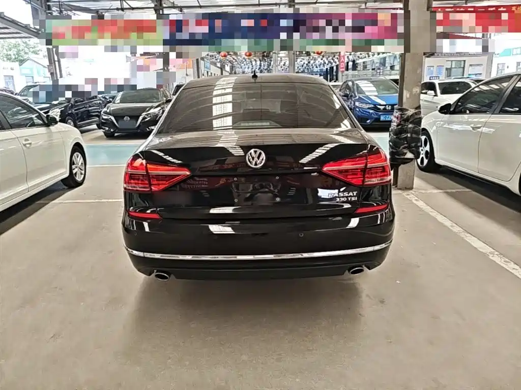 Volkswagen Passat 2017 330TSI DSG Prestige фото 6
