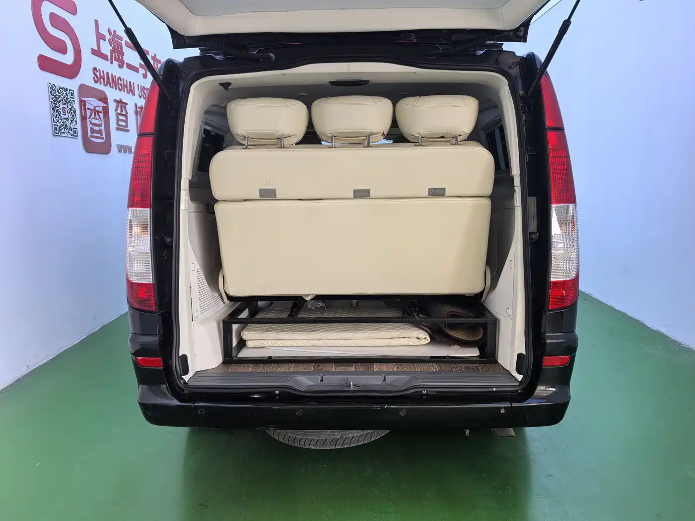Mercedes-Benz Vito 2013 Model 3.0L Elite Edition фото 17