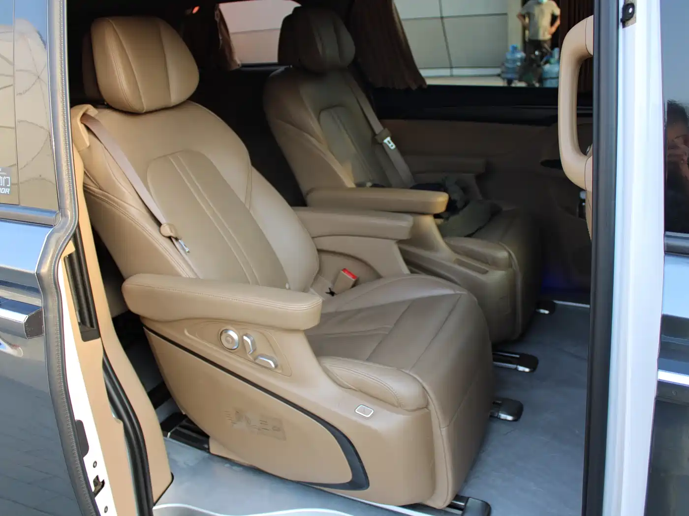 Buick GL8 2021 ES Landlord 653T Smart Flagship фото 11