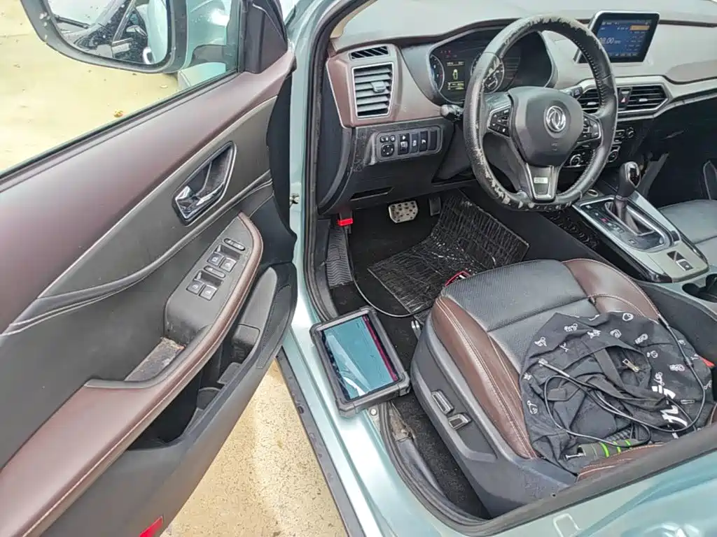 صورة 16 - Dongfeng Fengguang Fengguang S560