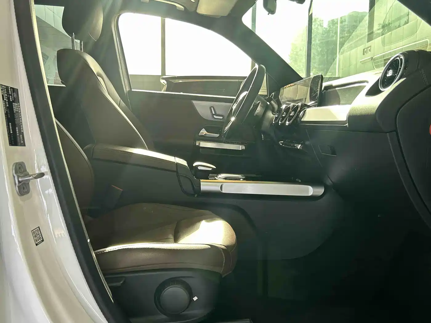 Mercedes-Benz GLB 2023 Facelift GLB 200 Dynamic фото 4
