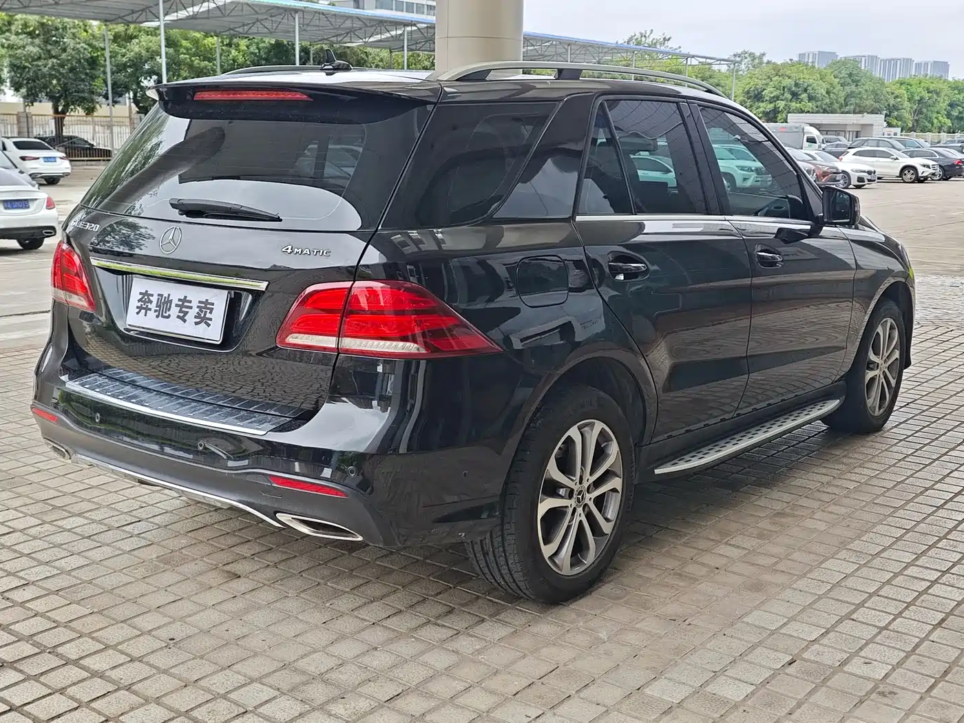 Mercedes-Benz GLE 2018 GLE 320 4MATIC Dynamic Ultimate Edition фото 14