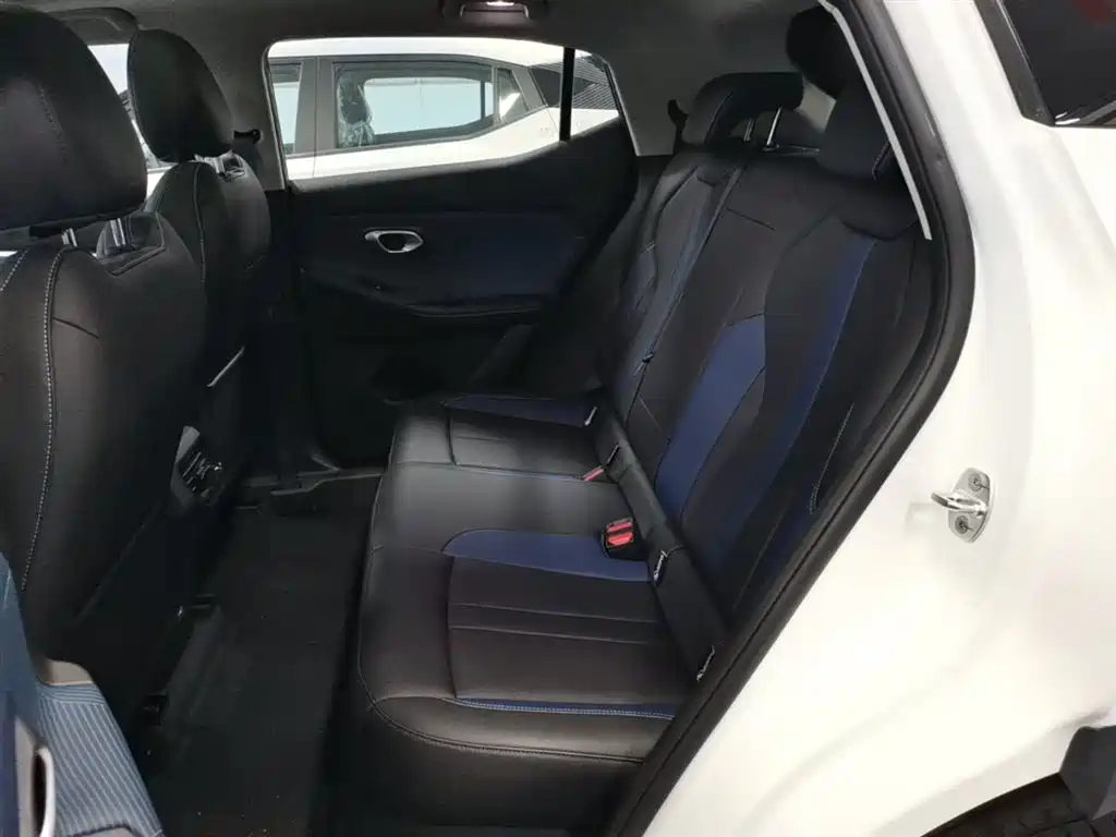 GAC Trumpchi Trumpchi GS3 2026 GS3 Emzoom 270T Sport Edition фото 17