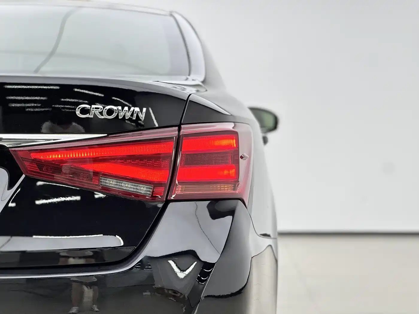 Toyota Crown 2015 2.5L Smart Edition фото 10