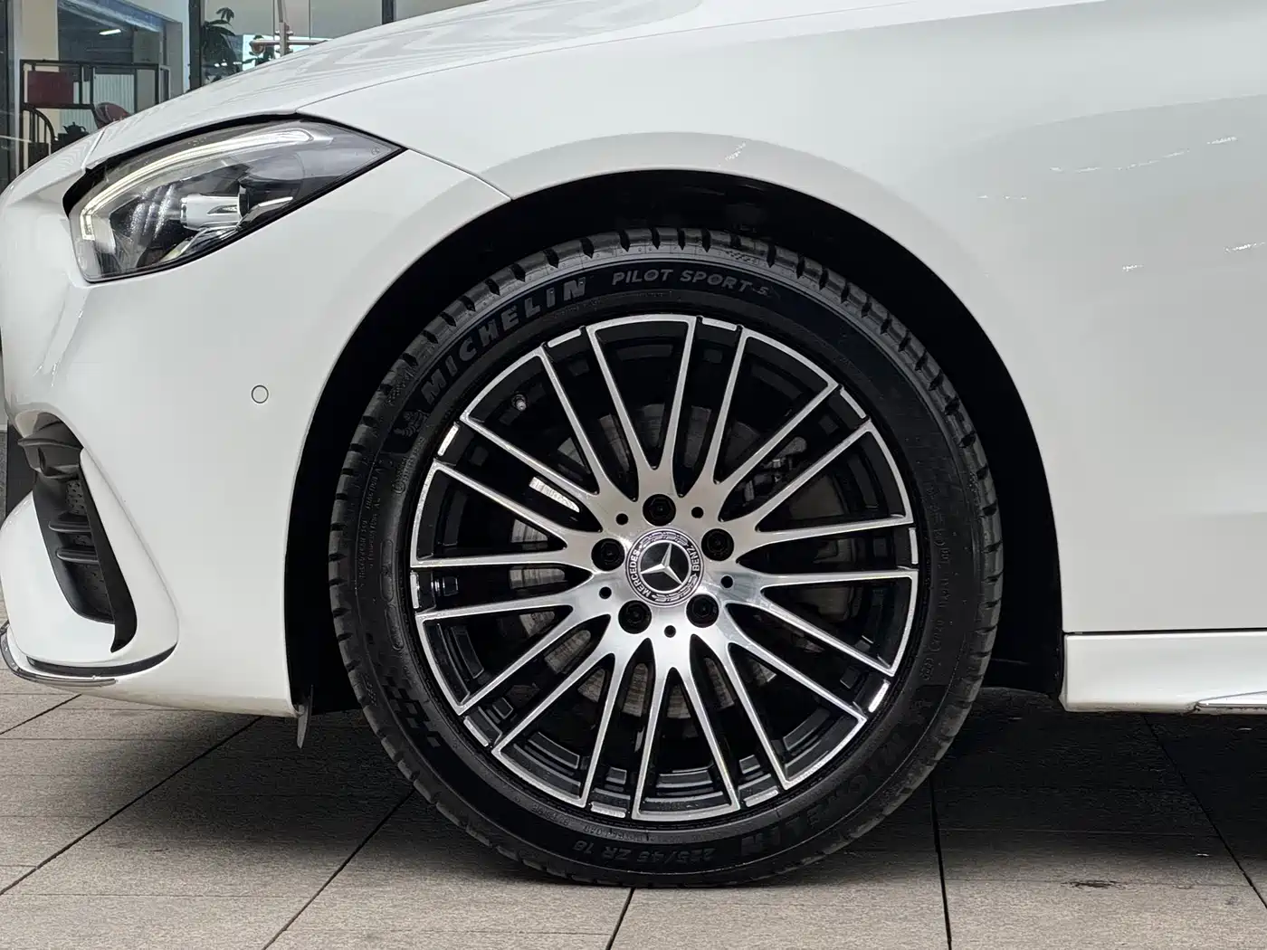 Mercedes-Benz C-Class 2023 C 200 L Sport фото 5