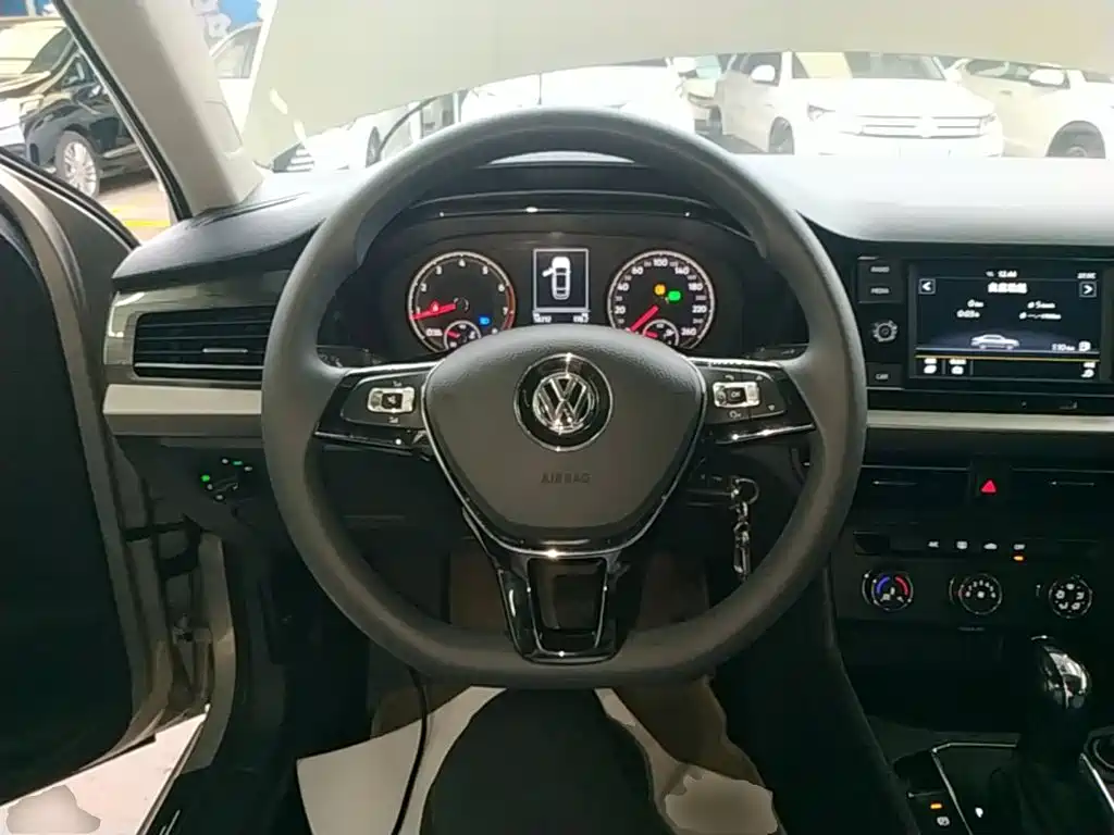 Volkswagen Lavida 2019 1.5L Automatic Comfort Edition China VI 11
