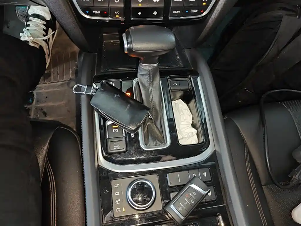 GAC Trumpchi Trumpchi GS8 2017 320T AWD Luxury Smart Connect (7-Seater) фото 14