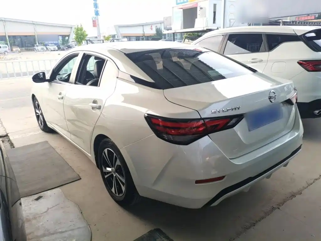 Nissan SYLPHY, миниатюра 5
