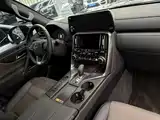 Photo 7 - Lexus LX