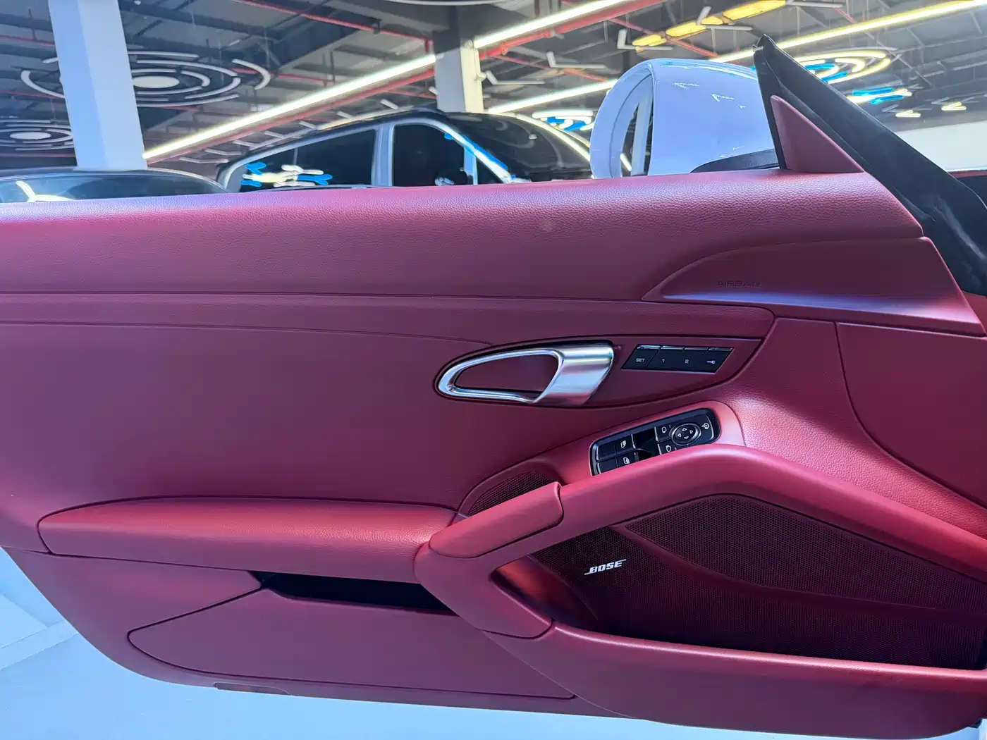 Porsche 718 2016 Boxster 2.0T фото 2