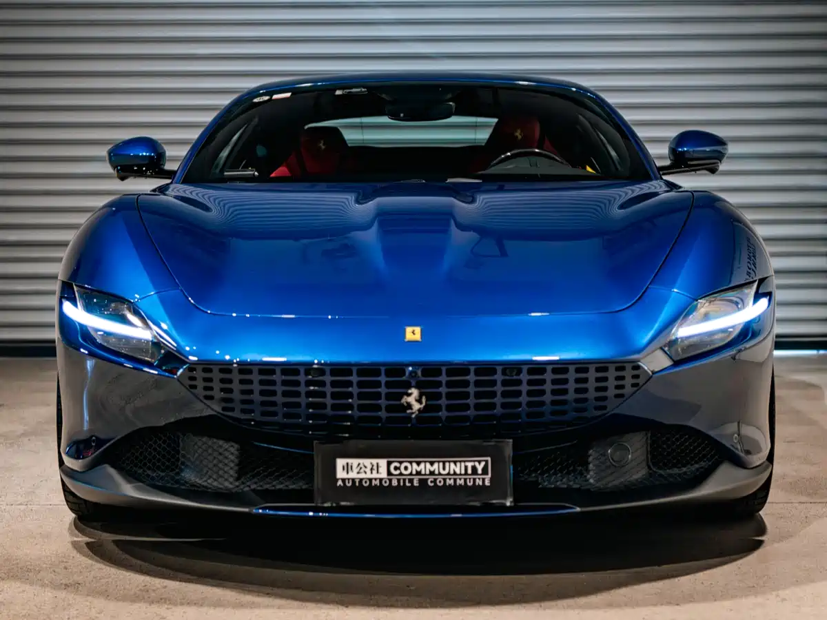 FERRARI ROMA