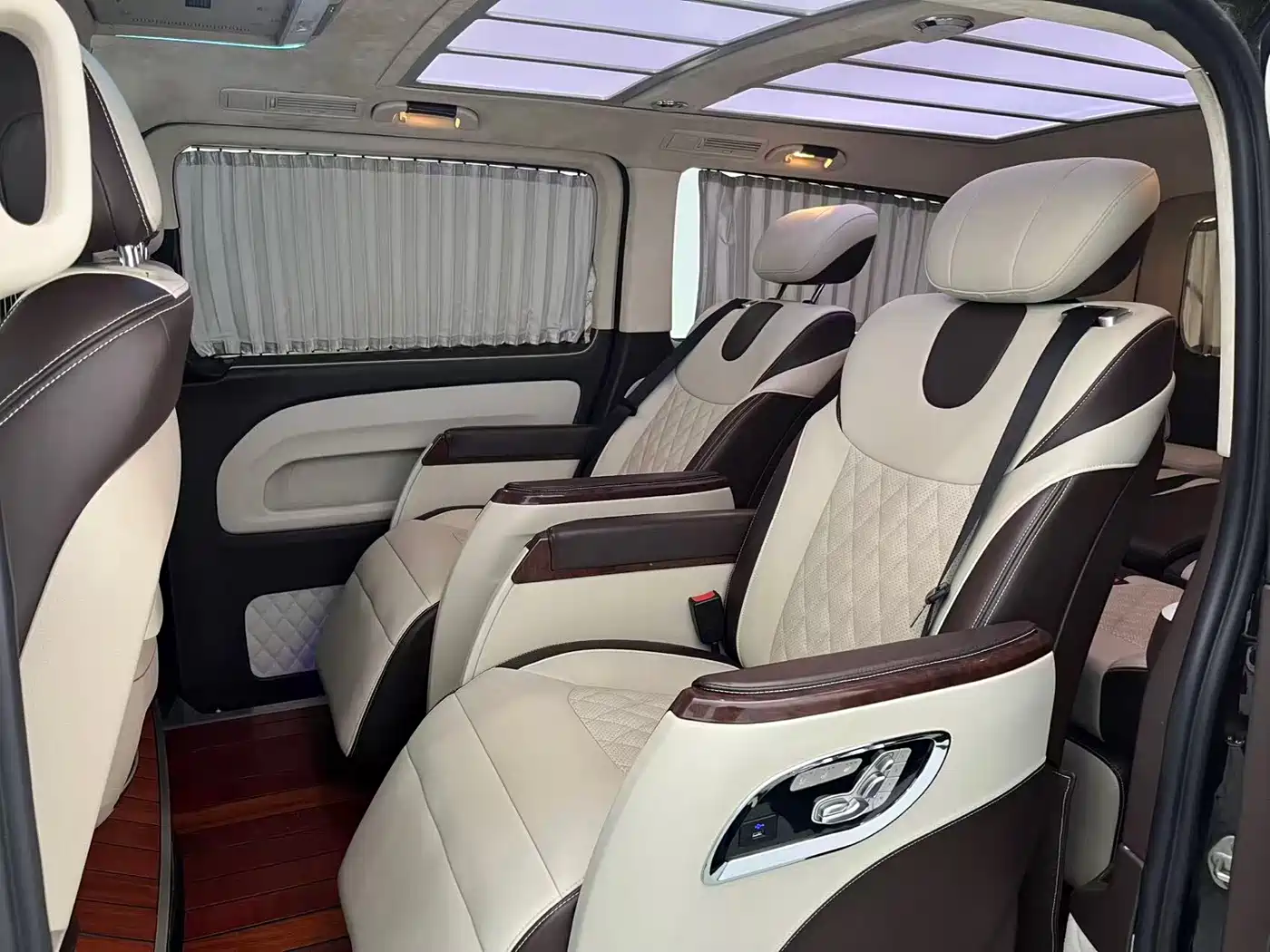 Mercedes-Benz Vito 2018 2.0T Business Edition China VI фото 10