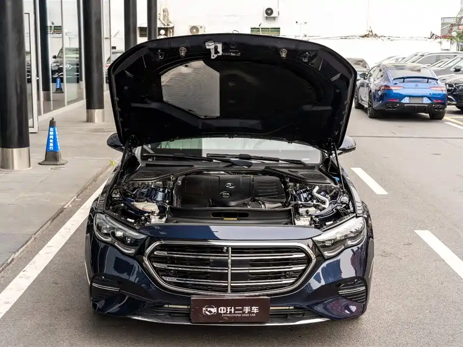 Mercedes-Benz E-Class 2024 Model E 300 L Luxury фото 16