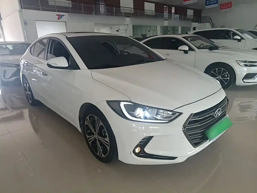 Hyundai Elantra 2018 1.4T DCT Dynamic·Vitality Model фото 4