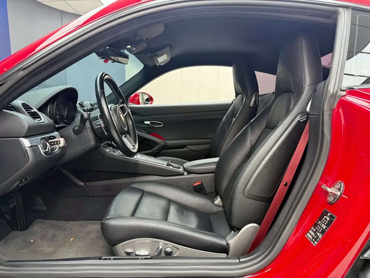 Porsche 718 2018 Cayman 2.0T фото 7