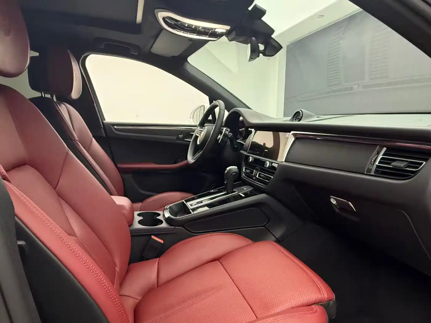 Porsche Macan 2024 Macan 2.0T фото 6
