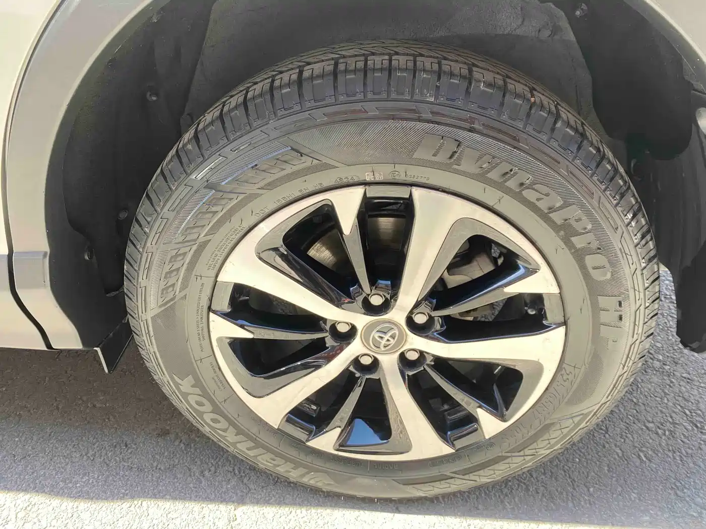 Toyota RAV4 Rongfang 2019 2.0L CVT 2WD Zhishang Edition China VI фото 15