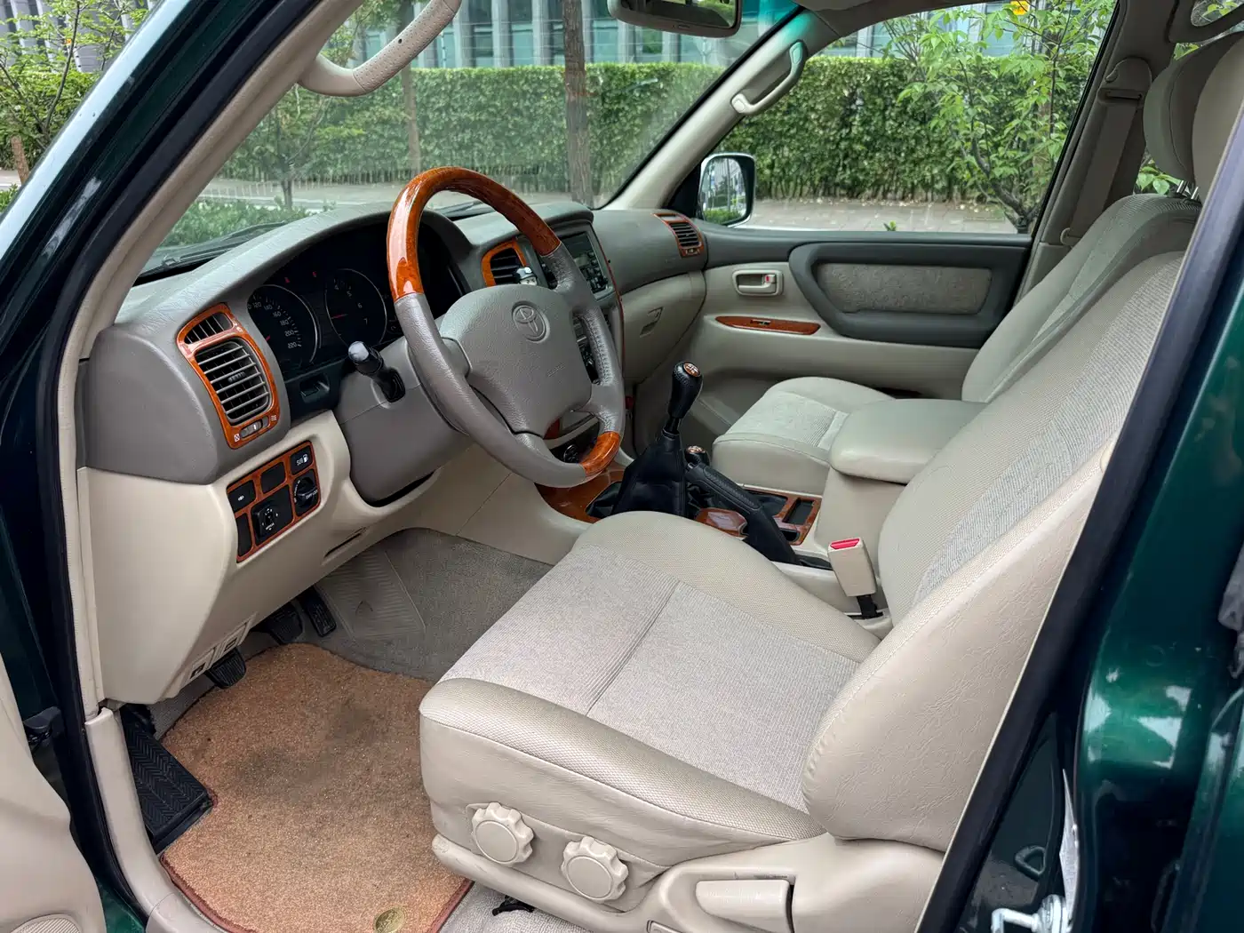 Toyota Land Cruiser фото 7