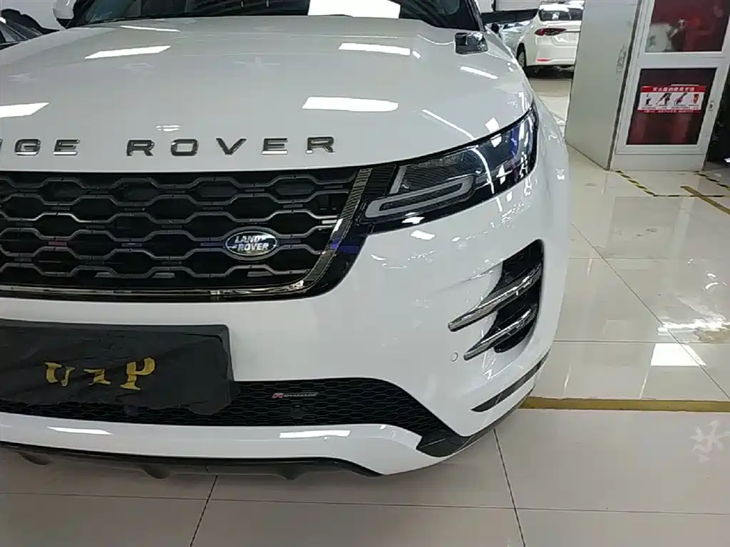 Land Rover Range Rover Evoque 2022 Range Rover Evoque L 249PS R-Dynamic Luxury Edition фото 24