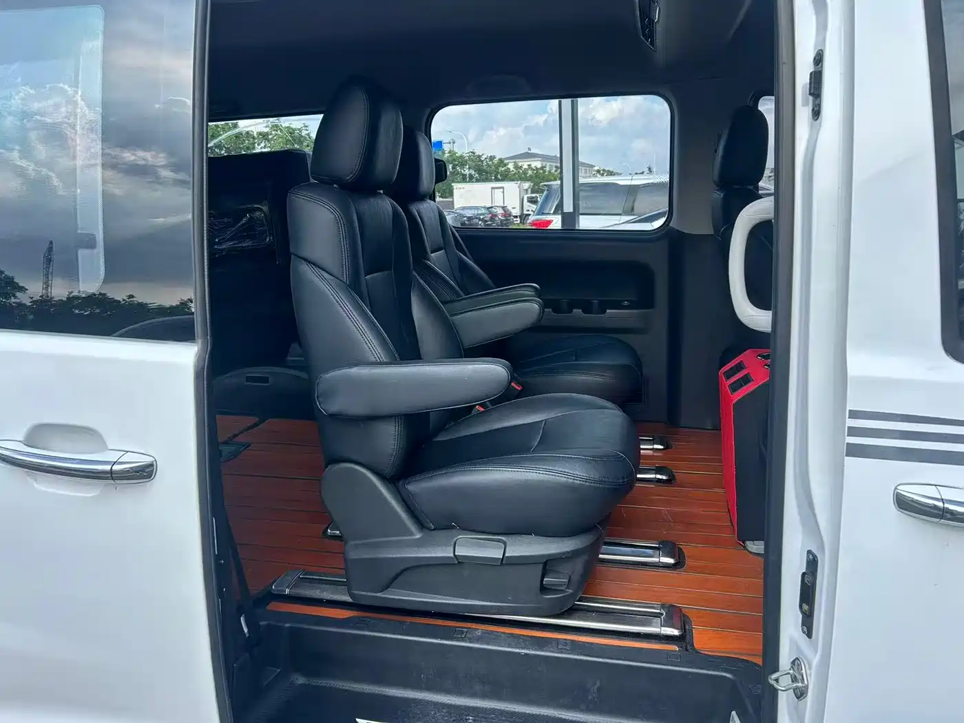 JAC Refine Refine M4 2019 2018 Business Edition 1.5T Manual Hybrid Luxury