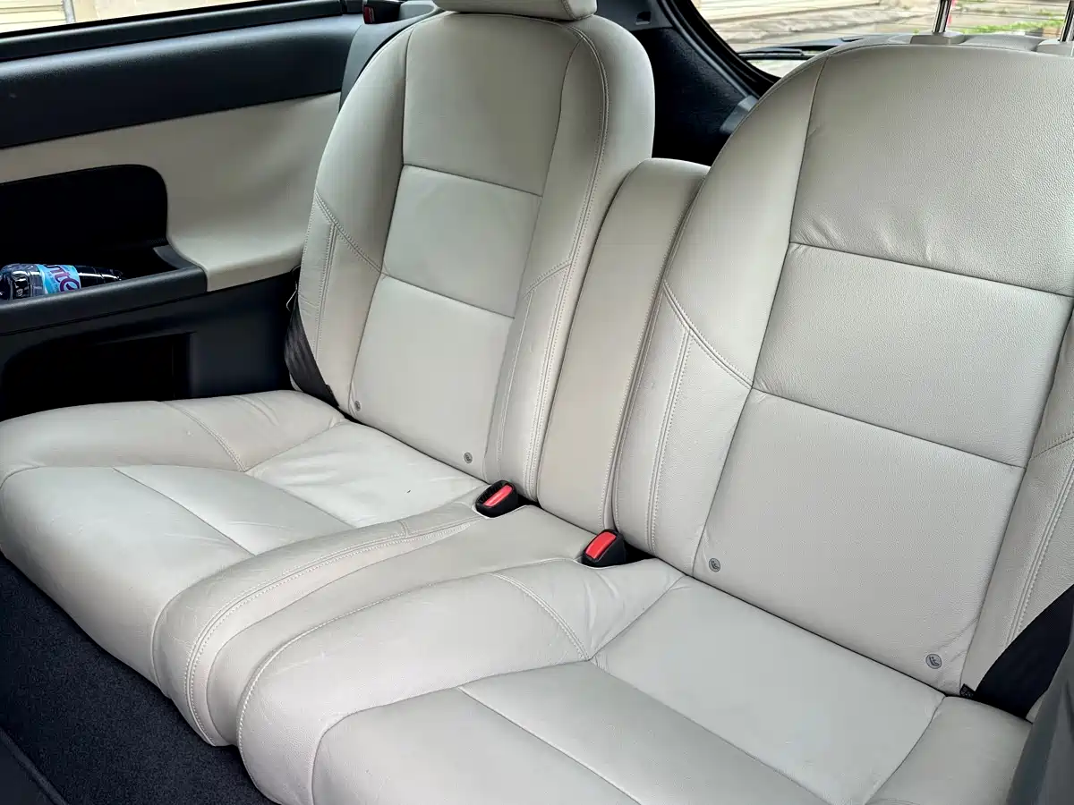 Volvo C30 2013 2013 2.0L Dynamic Edition