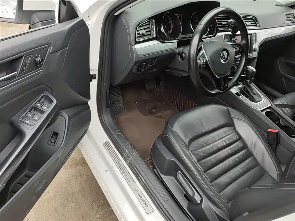 Volkswagen Lamando 2018 280TSI DSG Comfort Edition фото 16