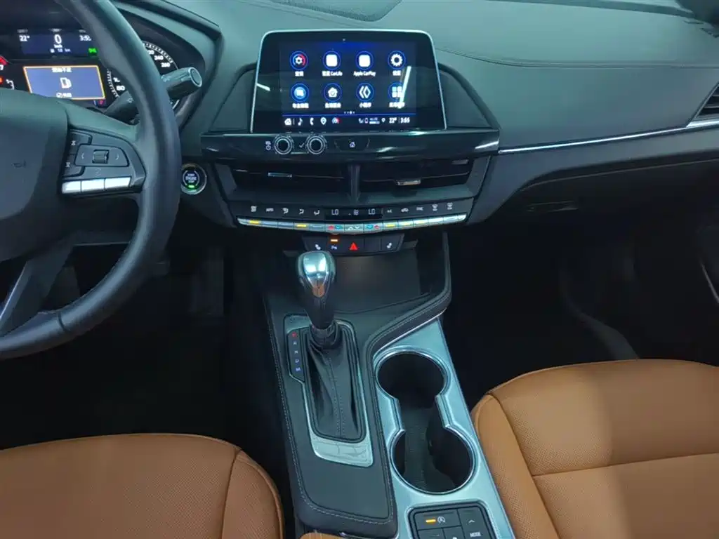 CADILLAC CT4