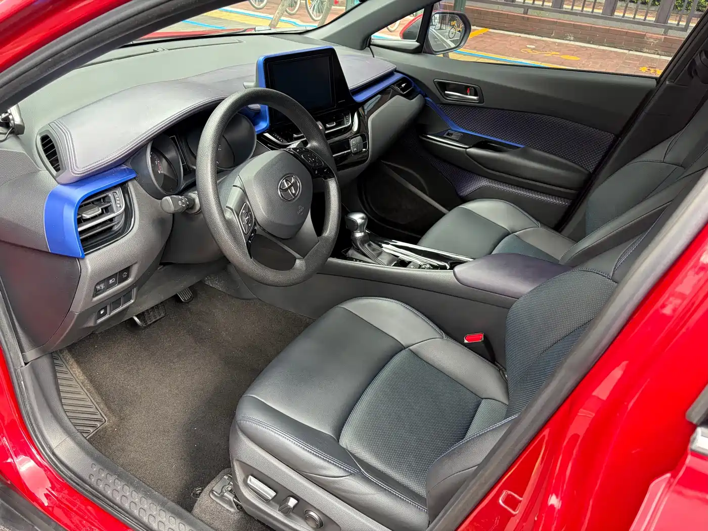 Toyota C-HR 2021 2020 Model 2.0L Leading