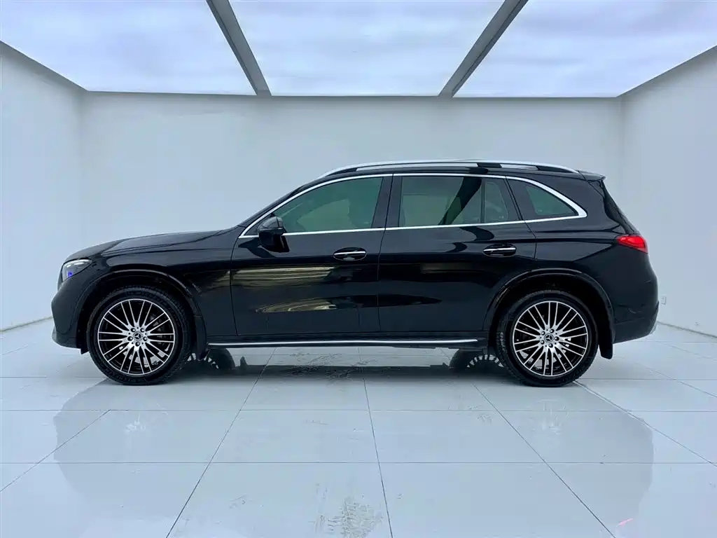 Mercedes-Benz GLC 2024 GLC 300 L 4MATIC Luxury 5-seater фото 3