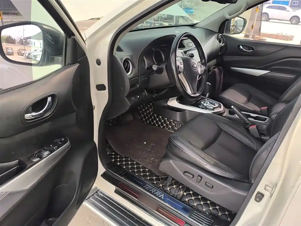 Nissan Terra 2019 2018 2.5L Automatic AWD Flagship