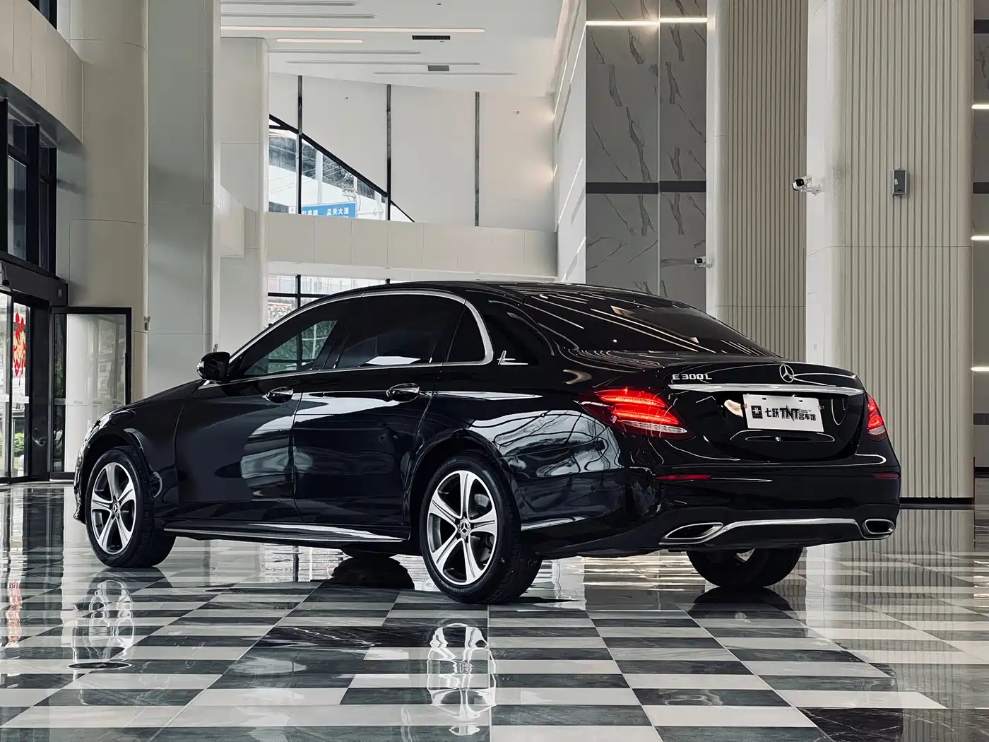 Mercedes-Benz E-Class 2020 Model E 260 L Sport фото 5