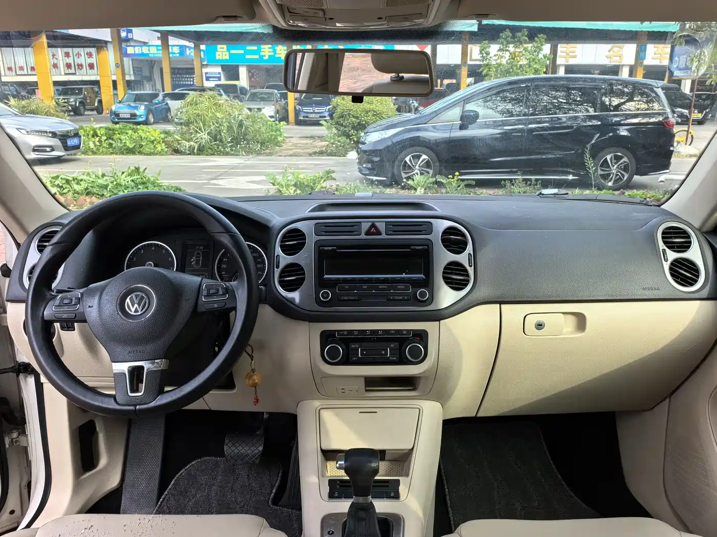 Volkswagen Tiguan 2010 1.8TSI Automatic 2WD Elite фото 5