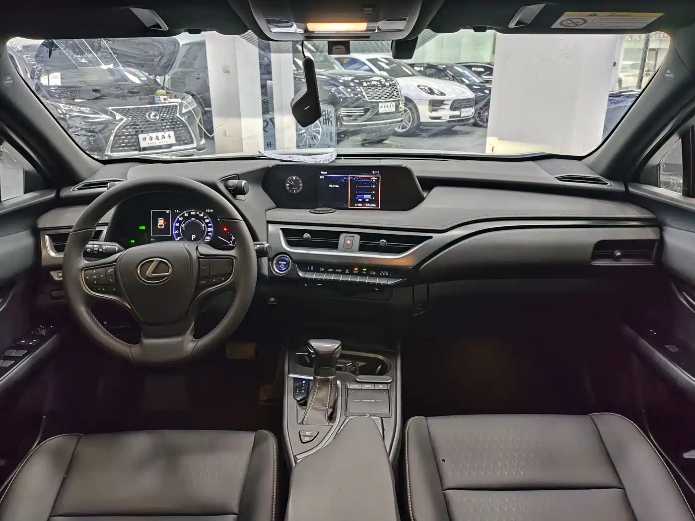 Lexus UX 2020 260h Explore Cool Edition China V фото 8